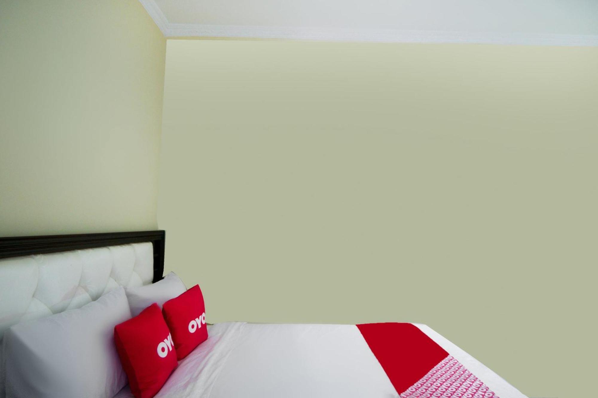 โอโย 3354 โฮเมีย เรสซิเดนซ์ Hotel Mencil ภายนอก รูปภาพ