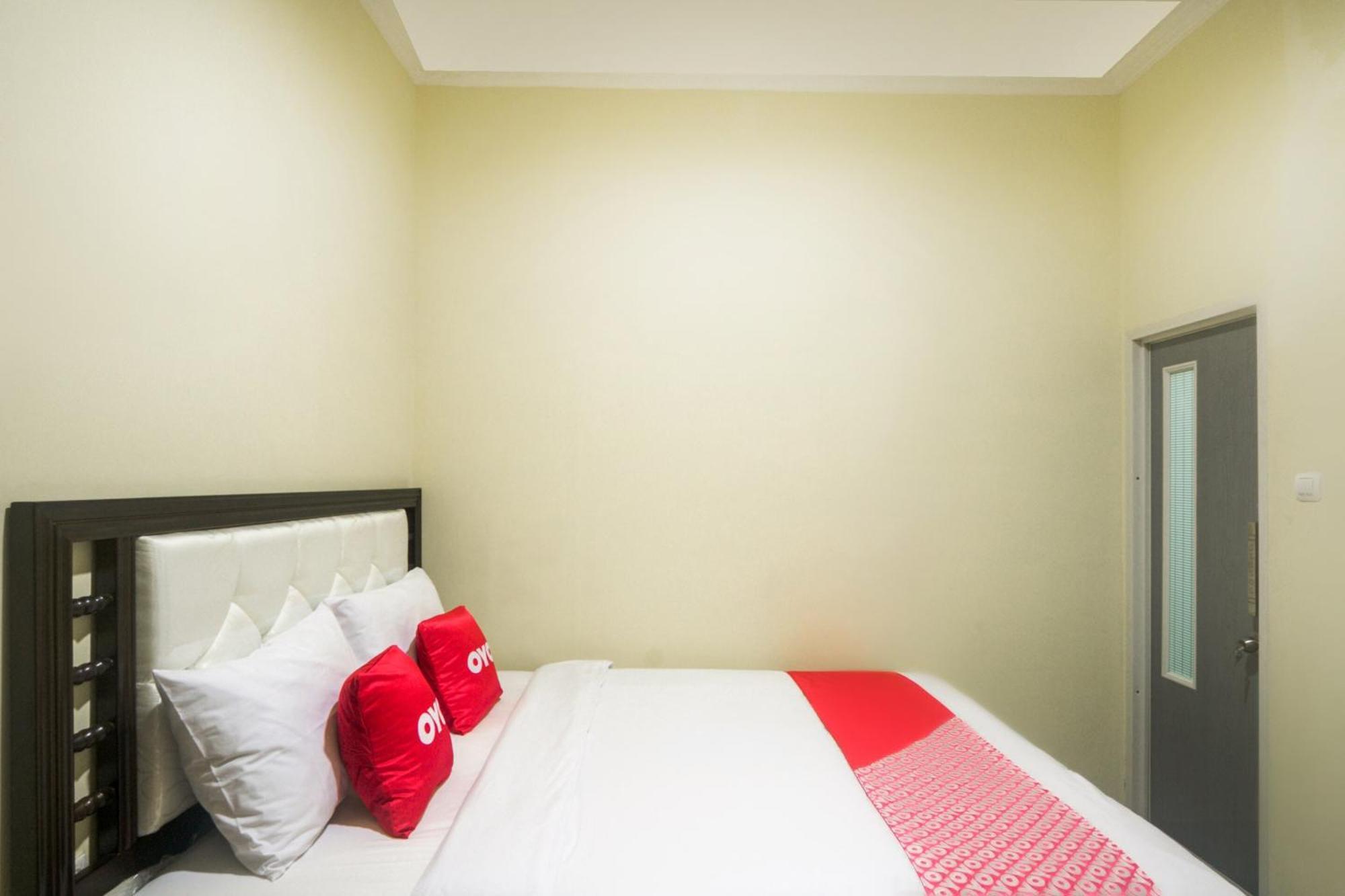 โอโย 3354 โฮเมีย เรสซิเดนซ์ Hotel Mencil ภายนอก รูปภาพ