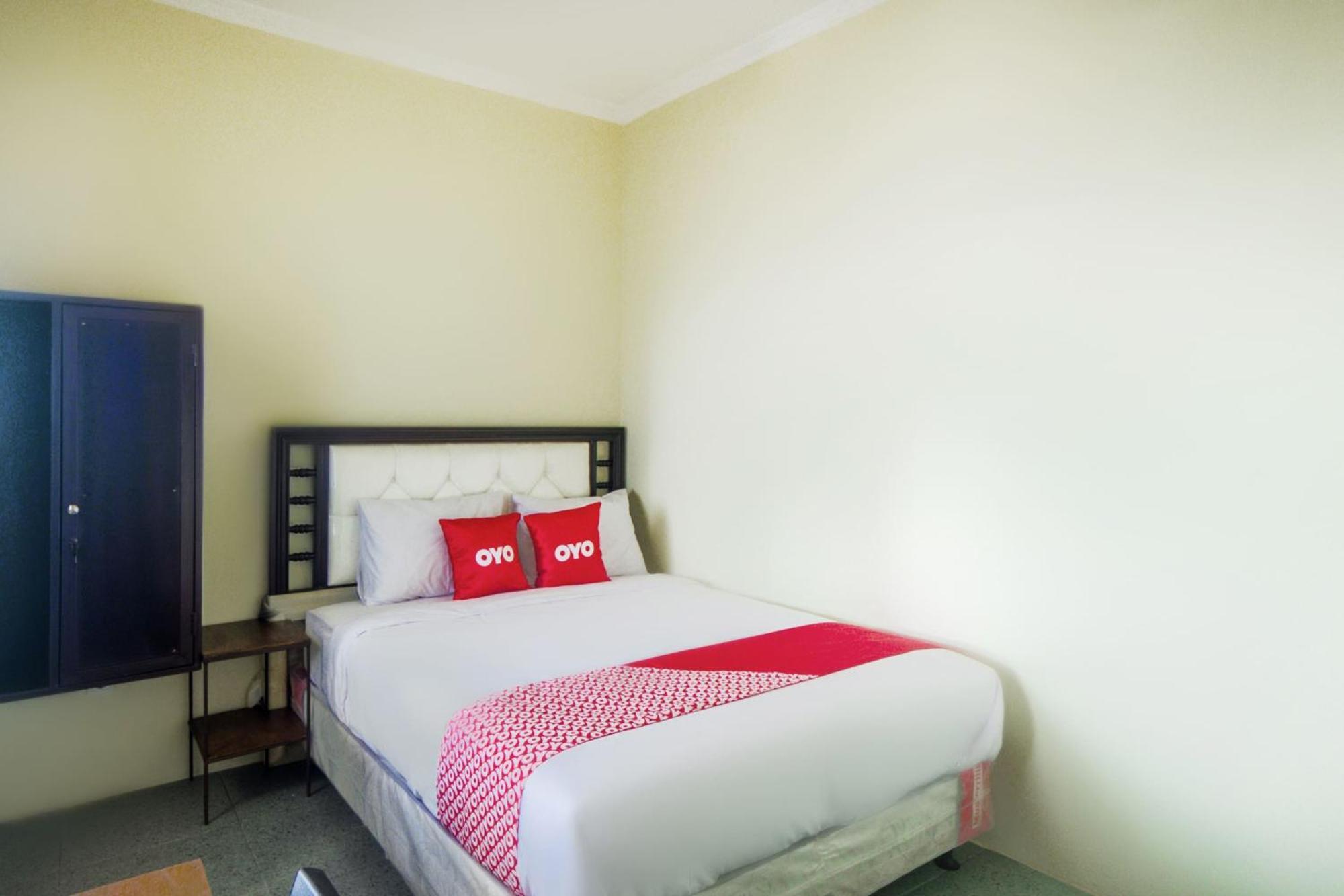 โอโย 3354 โฮเมีย เรสซิเดนซ์ Hotel Mencil ภายนอก รูปภาพ