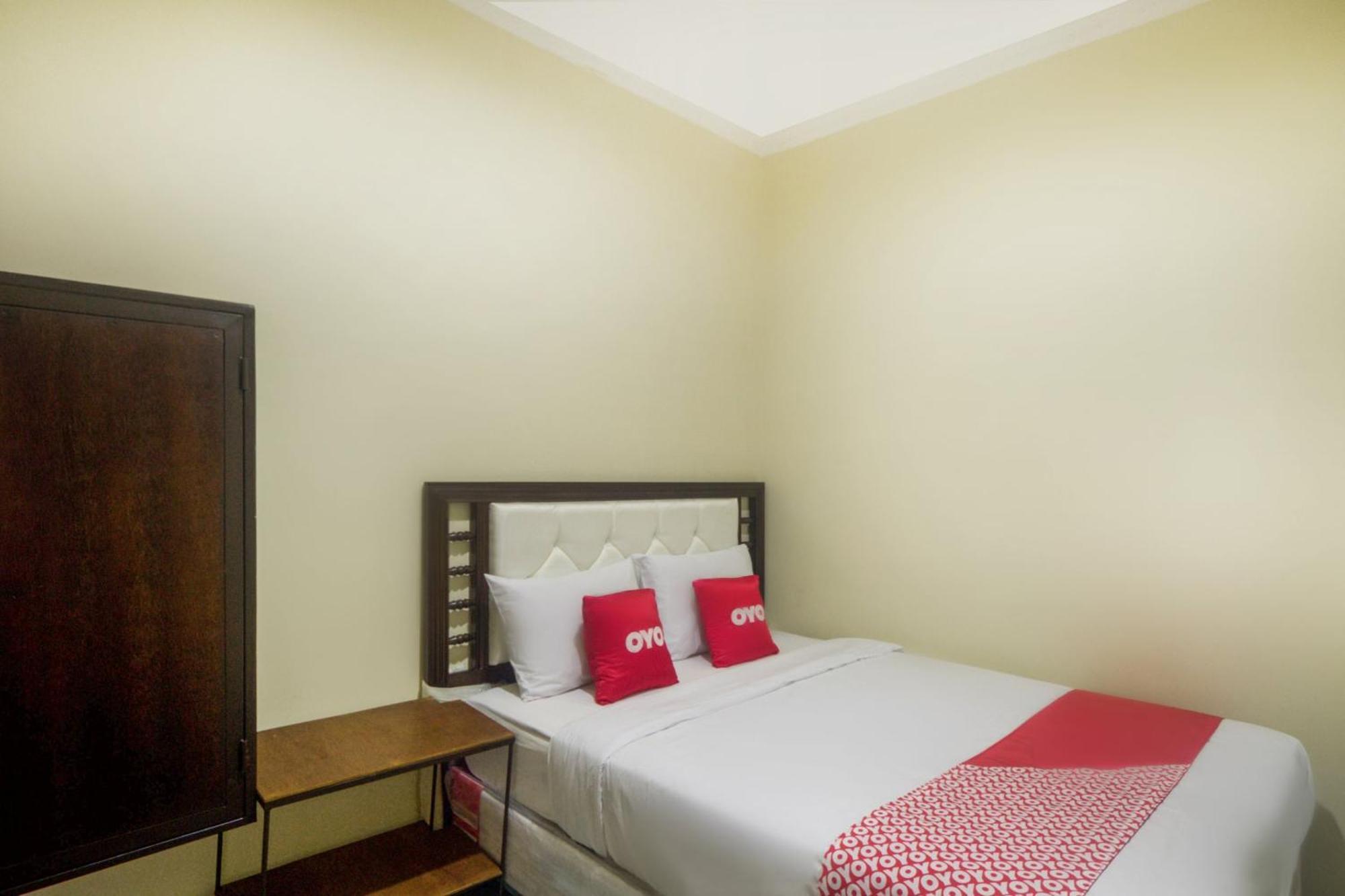 โอโย 3354 โฮเมีย เรสซิเดนซ์ Hotel Mencil ภายนอก รูปภาพ